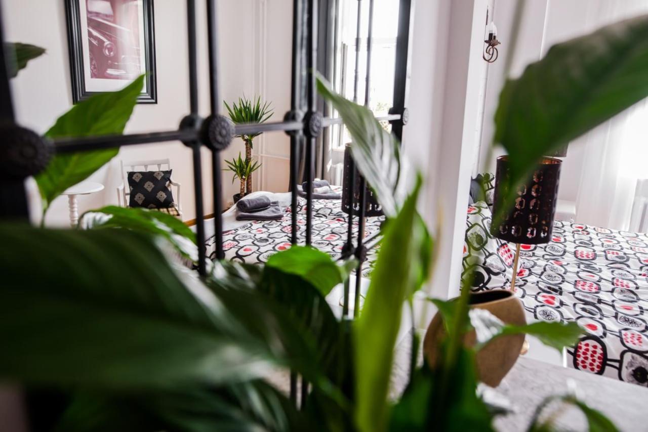 Halby Luxury Rooms Chmielna 73B Varšava Exteriér fotografie